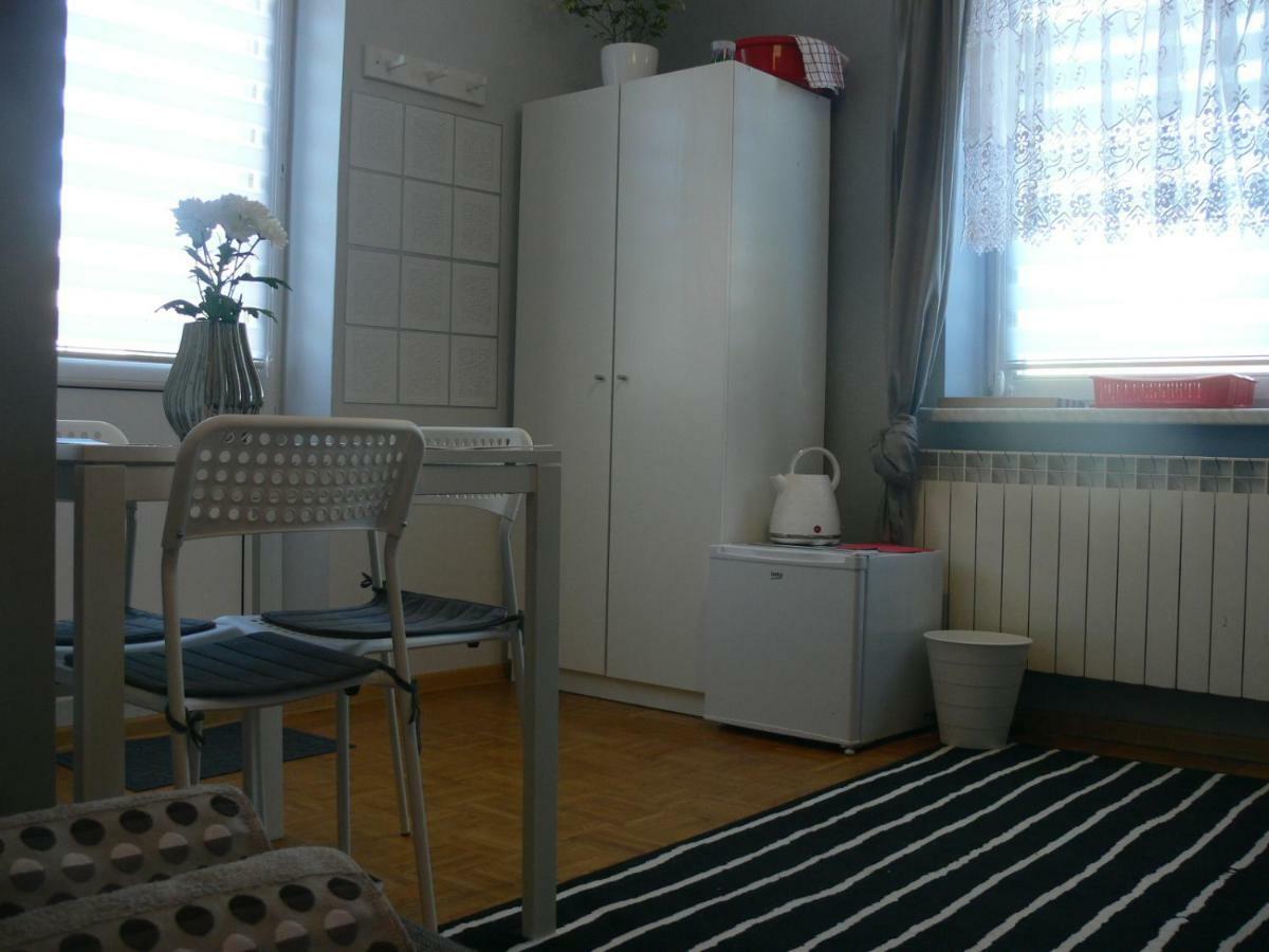 Pokoj Uniejow Luaran gambar